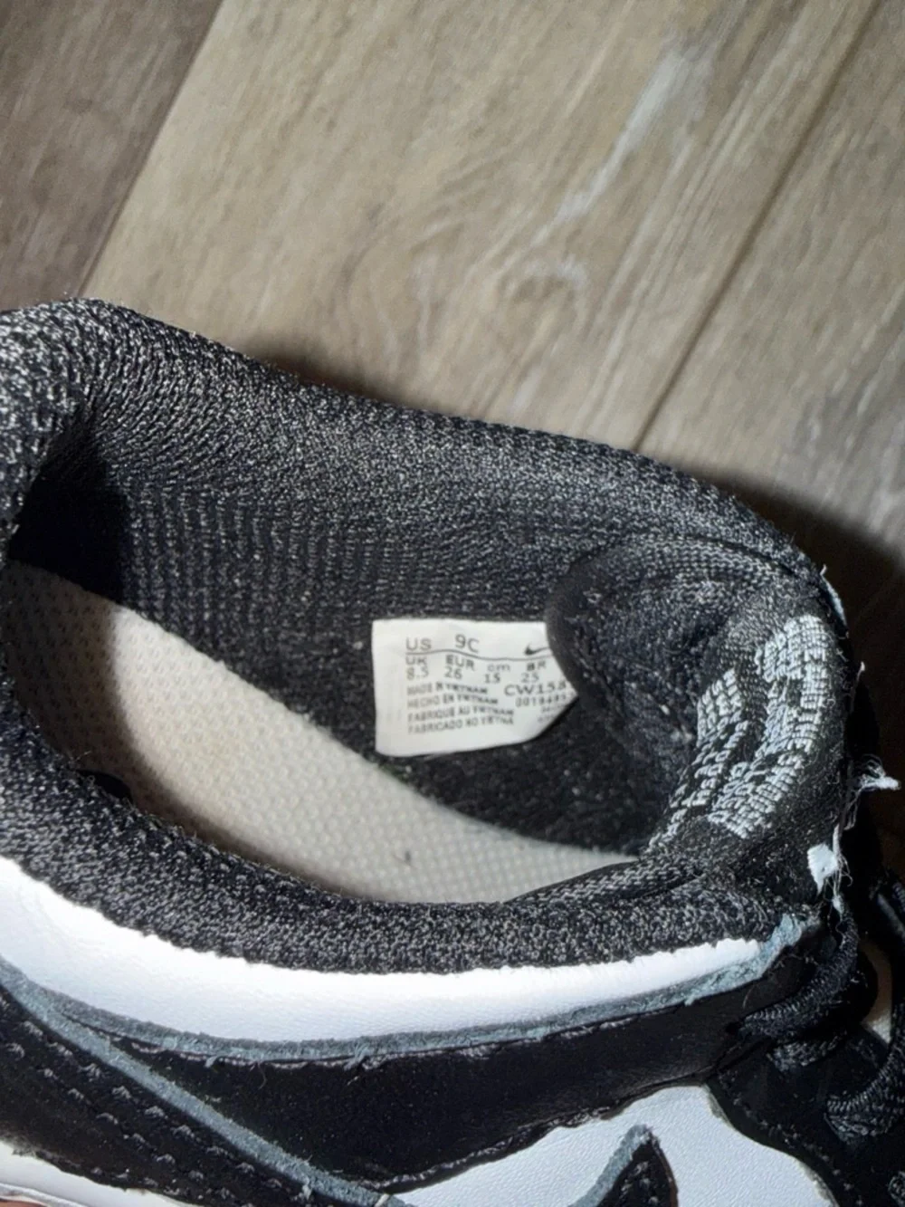 Nike Kids Black and White Low-Top Sneakers